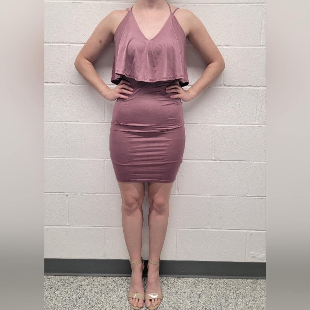 Windsor Mauve Lace Up Back Ruffle Flowy Dress Small Worn once